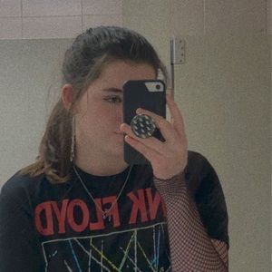 Meet your Posher, Ava